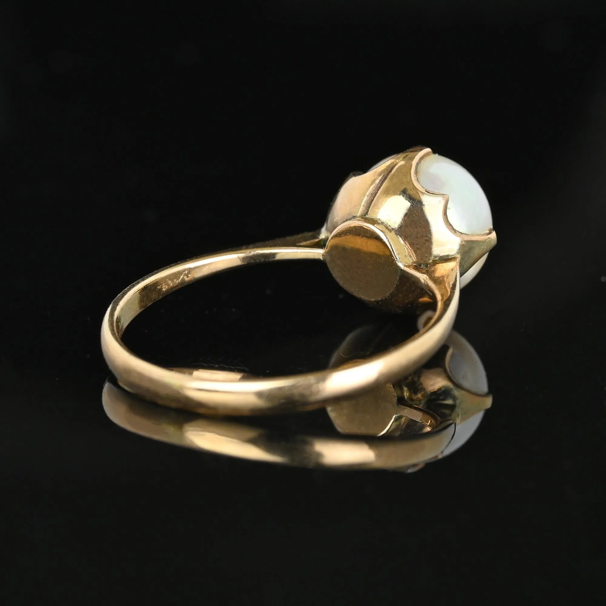 Antique 14K Gold Claw Set Akoya Pearl Solitaire Ring