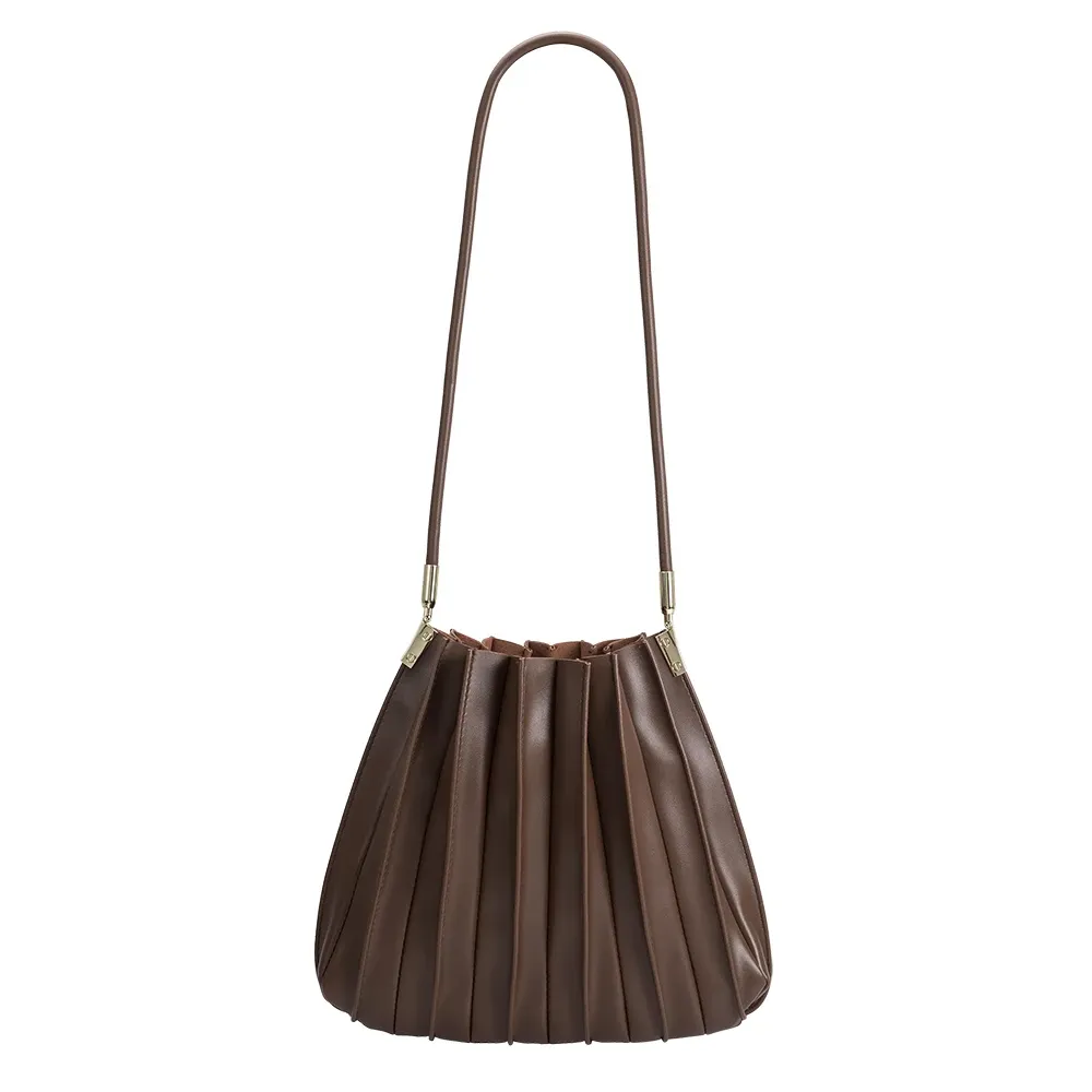 Carrie Chocolate Medium Shoulder Bag